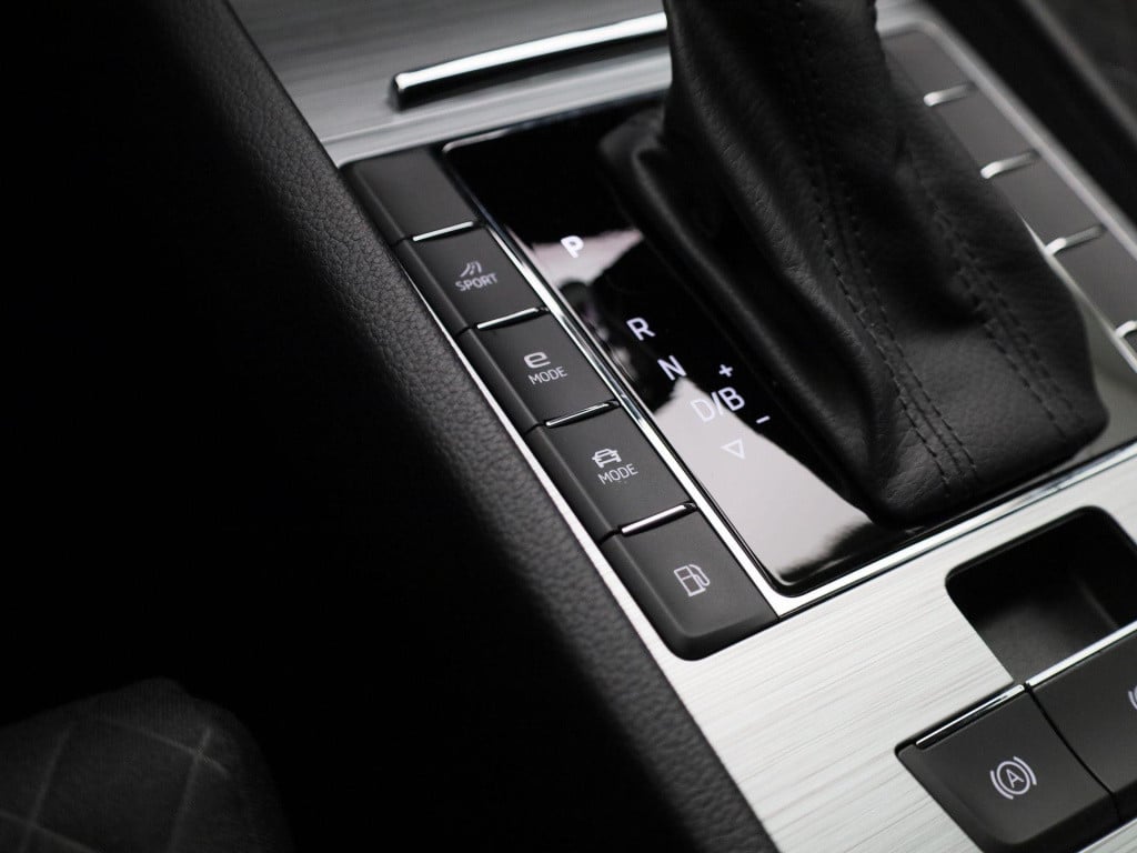 Skoda Superb combi 1.4 tsi iv business edition | automaat | navigatie | cam