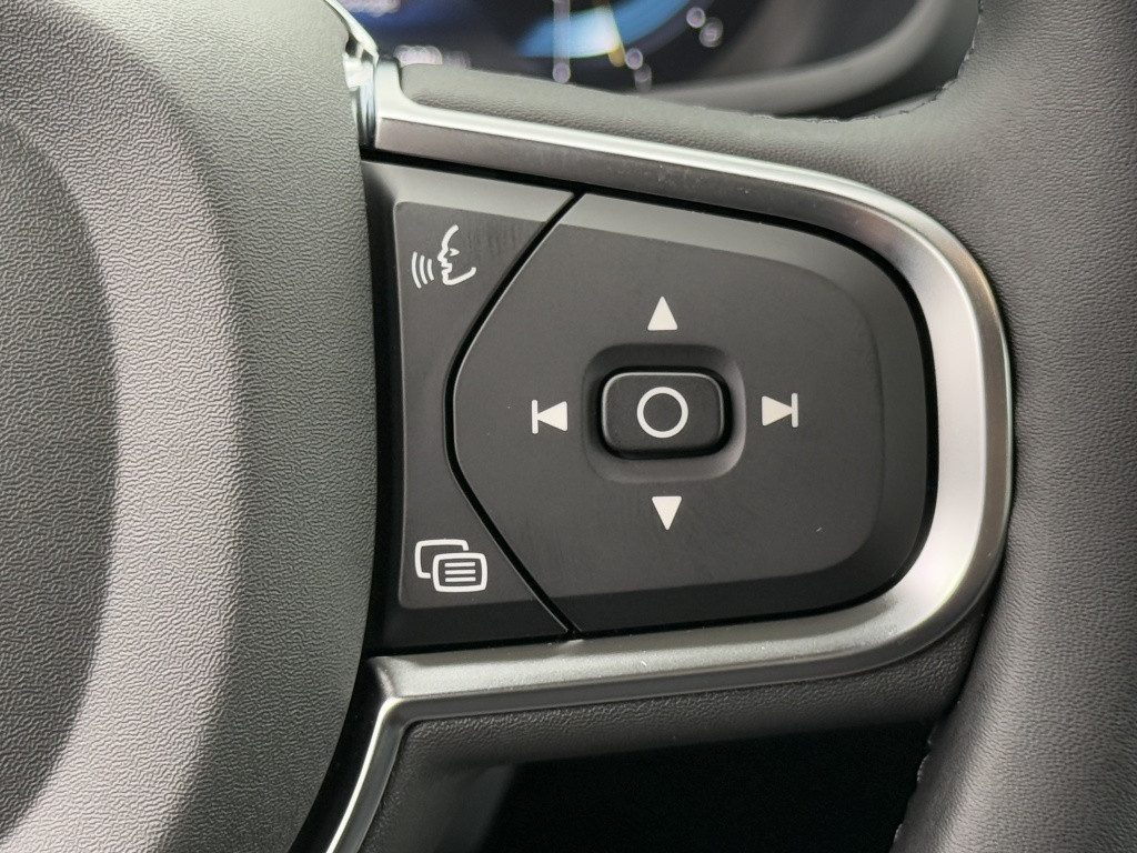 Volvo V60 b3 aut7 163pk essential ed| adap.cruise| camera| stoel.verw