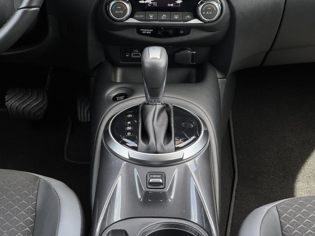 Nissan Juke 1.6 hybrid n-connecta parking pack