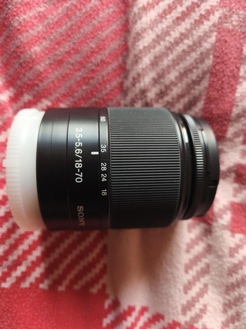 Te koop aangeboden Sony A77 Spiegelreflex Camera.