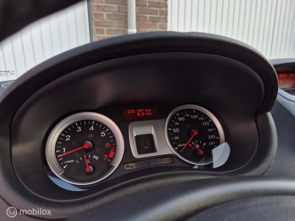 Renault Clio 1.2 authentique/ origineel nl / 5-deurs / cruisecontrol