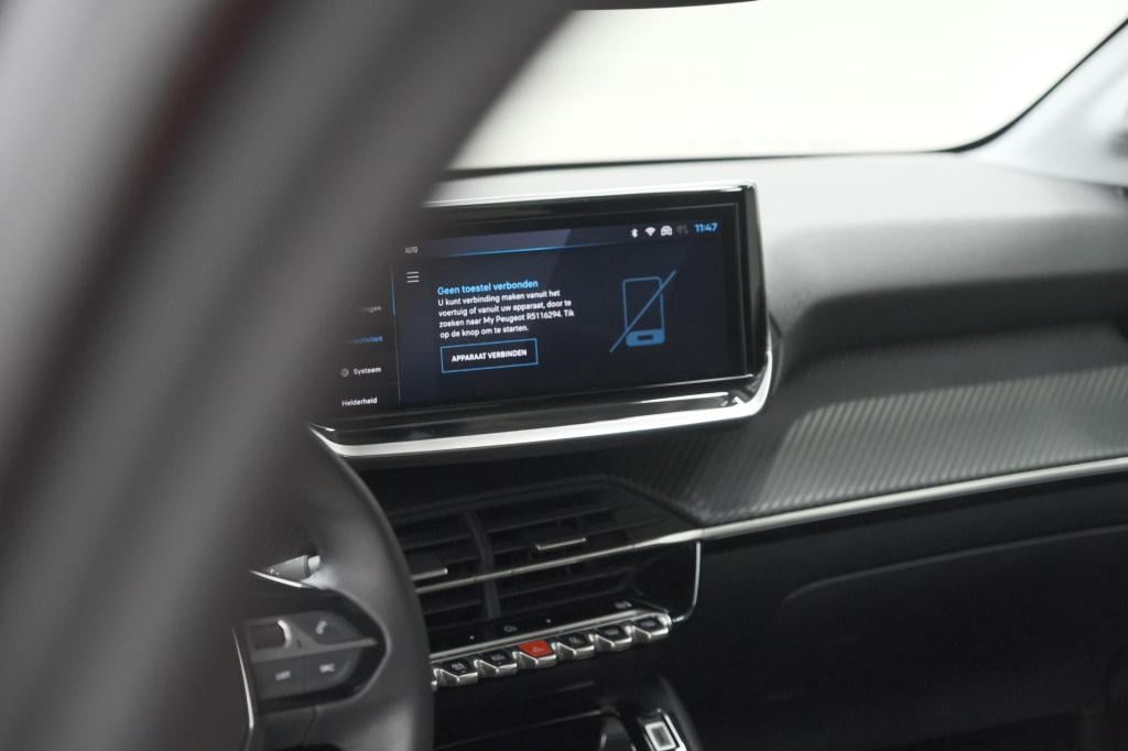 Peugeot 208 puretech 100 allure | camera | navigatie | parkeersensoren | ap