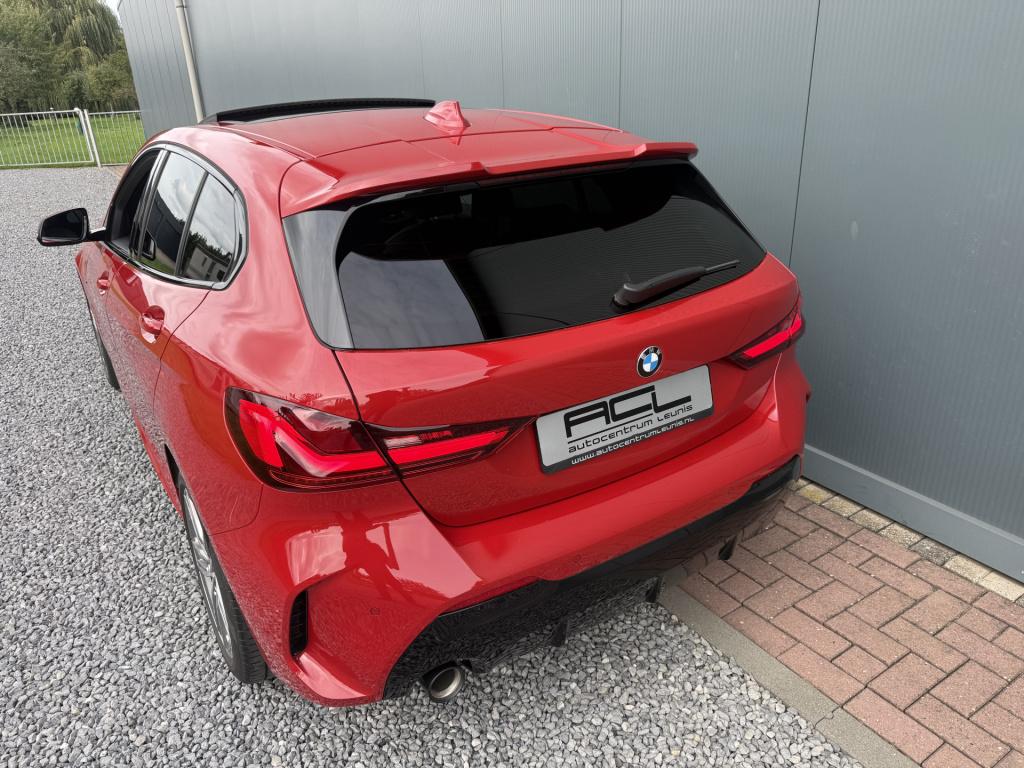 BMW 1 Serie 118i 136pk automaat high executive m-sportpakket 5-drs