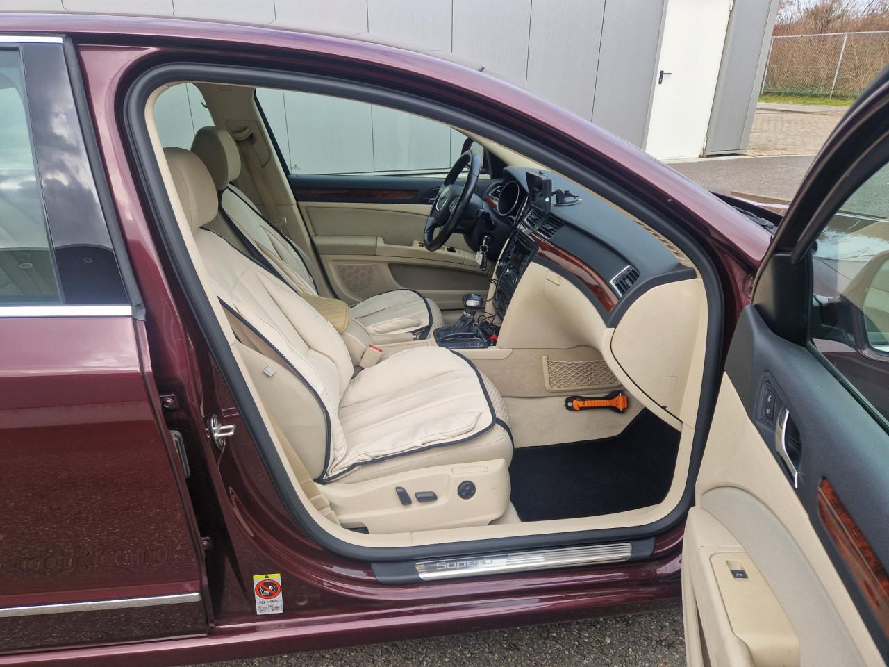 ŠKODA Superb 1.8 TSI Elegance