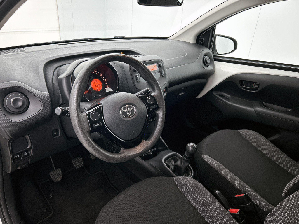 Toyota Aygo 1.0 vvt-i x-fun | airco | bluetooth