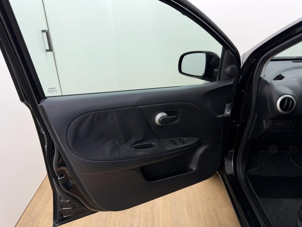 Nissan Note occasion 1.4 acenta | zwart | tweedehands nissan note | airco |