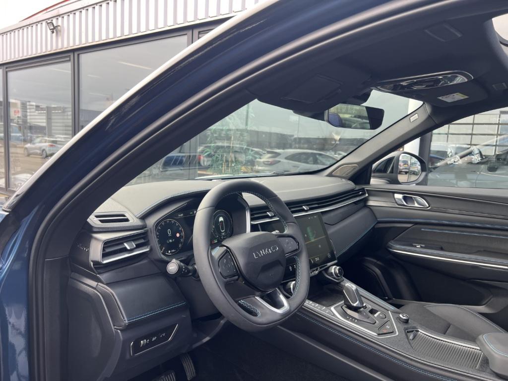 Lynk & Co 01 1.5 261pk phev , 360gr camera , pano dak , stuur en stoel verw