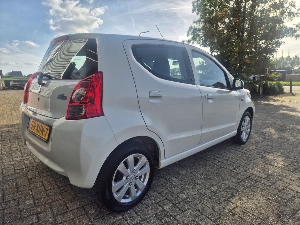 Suzuki Alto 1.0 exclusive