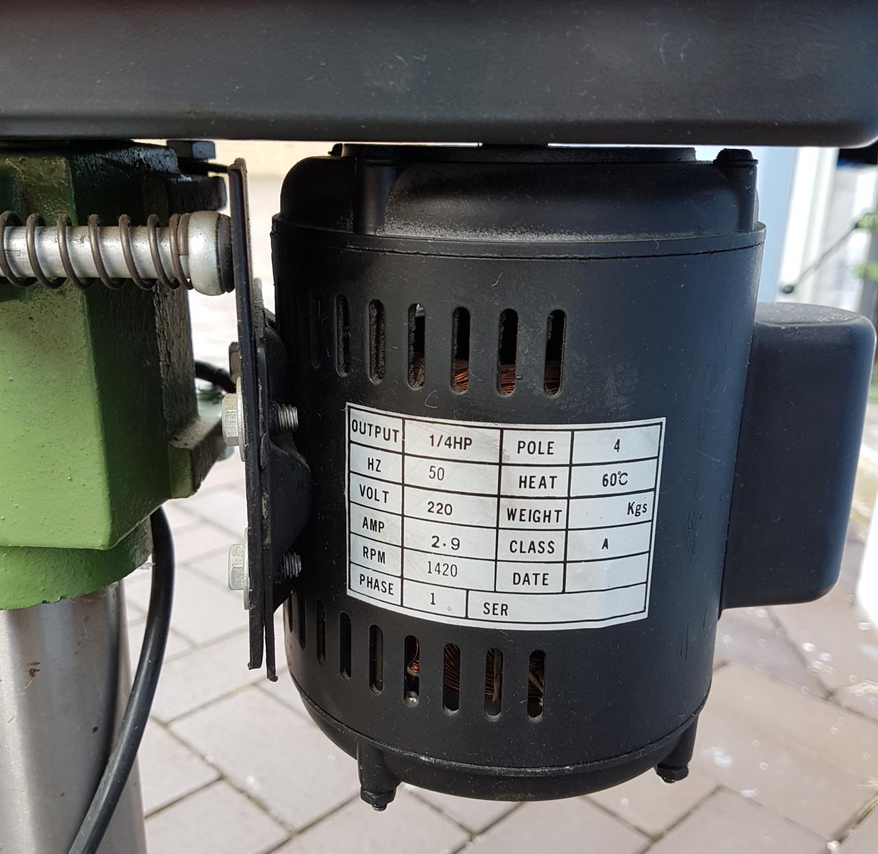 Push MC13 Kolomboormachine