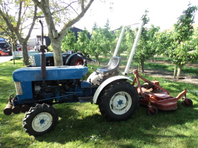 Ford hydrostaat met maaier