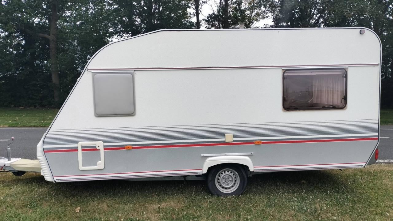 Beyerland Sprinter 440 LB met luifel