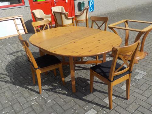 Massief grenen verlengbare eettafel 170 x 125 cm + 4 stoelen setprijs 175