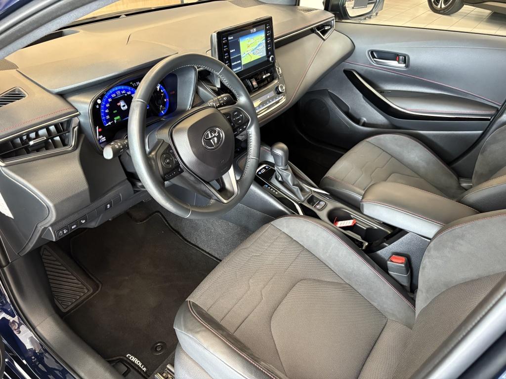 Toyota Corolla 1.8 hybrid executive