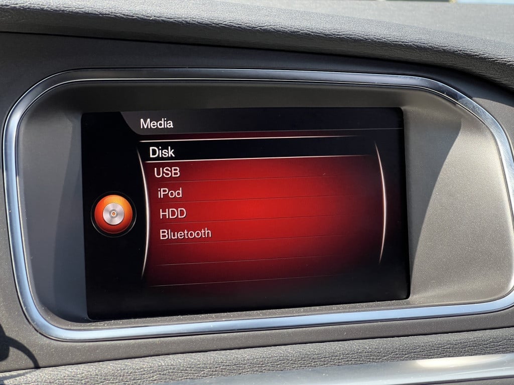 Volvo V40 t3 153pk nordic+sport| standkachel| trekhaak| navi| r-design