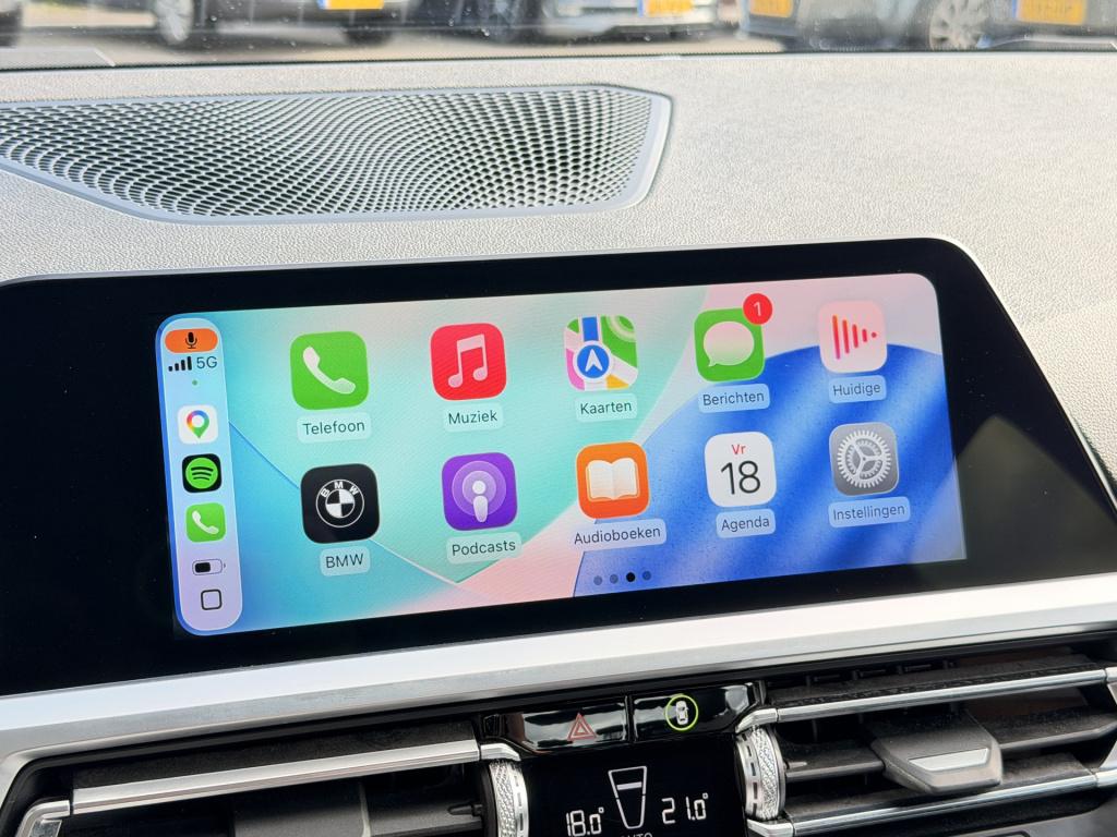 BMW 3-serie 320i m-sport | cruise | m zetels | apple carplay | navi | sfeer