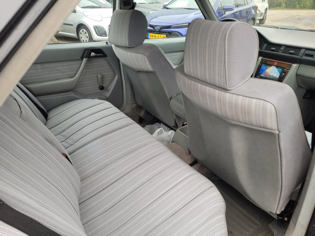 Mercedes-Benz 200 200-500 (w124) 300 d automaat