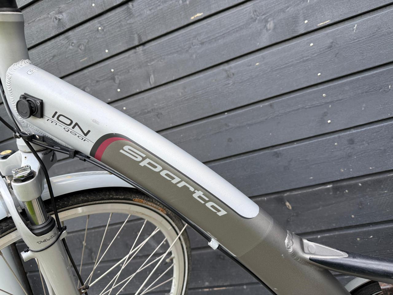 Elektrische fiets (heeft reparatie nodig)