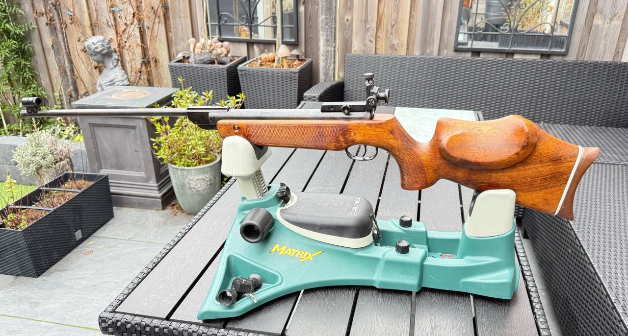 Walther LG53 Luftgewehr 4,5 mm Tiroler stock.