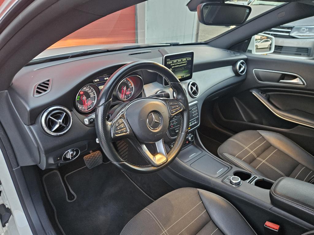 Mercedes-Benz Cla shooting brake 180 prestige | pano | camera | rijklaar in