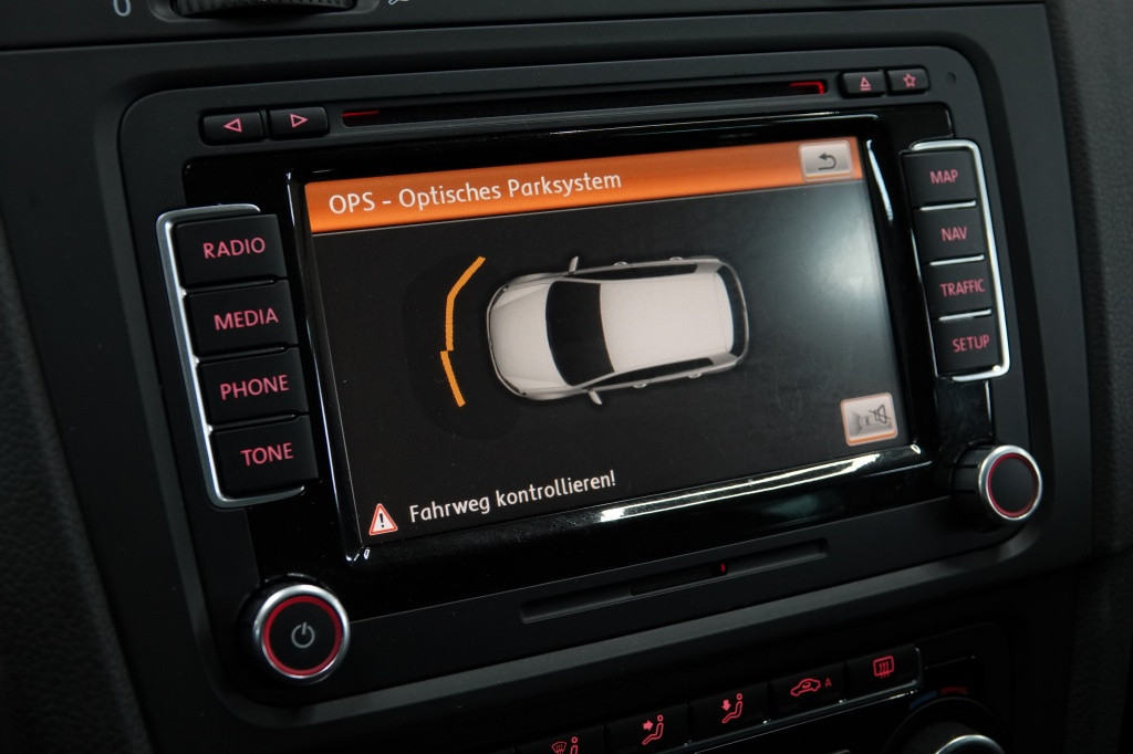 Volkswagen Golf 1.2 tsi highline | pdc | navi | stoelverw. |