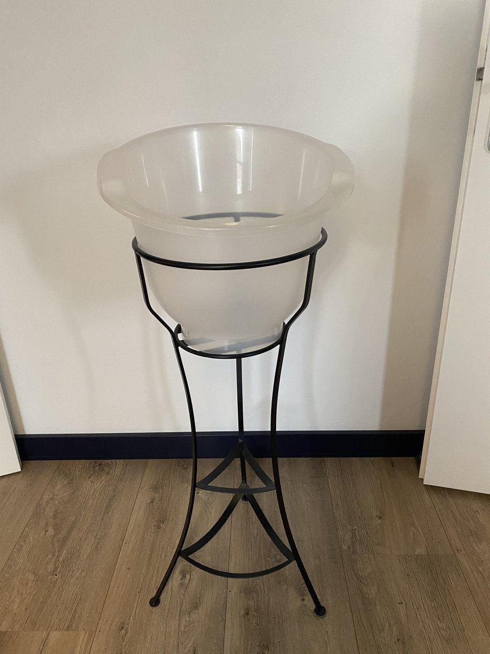 Tummy tub met standaard