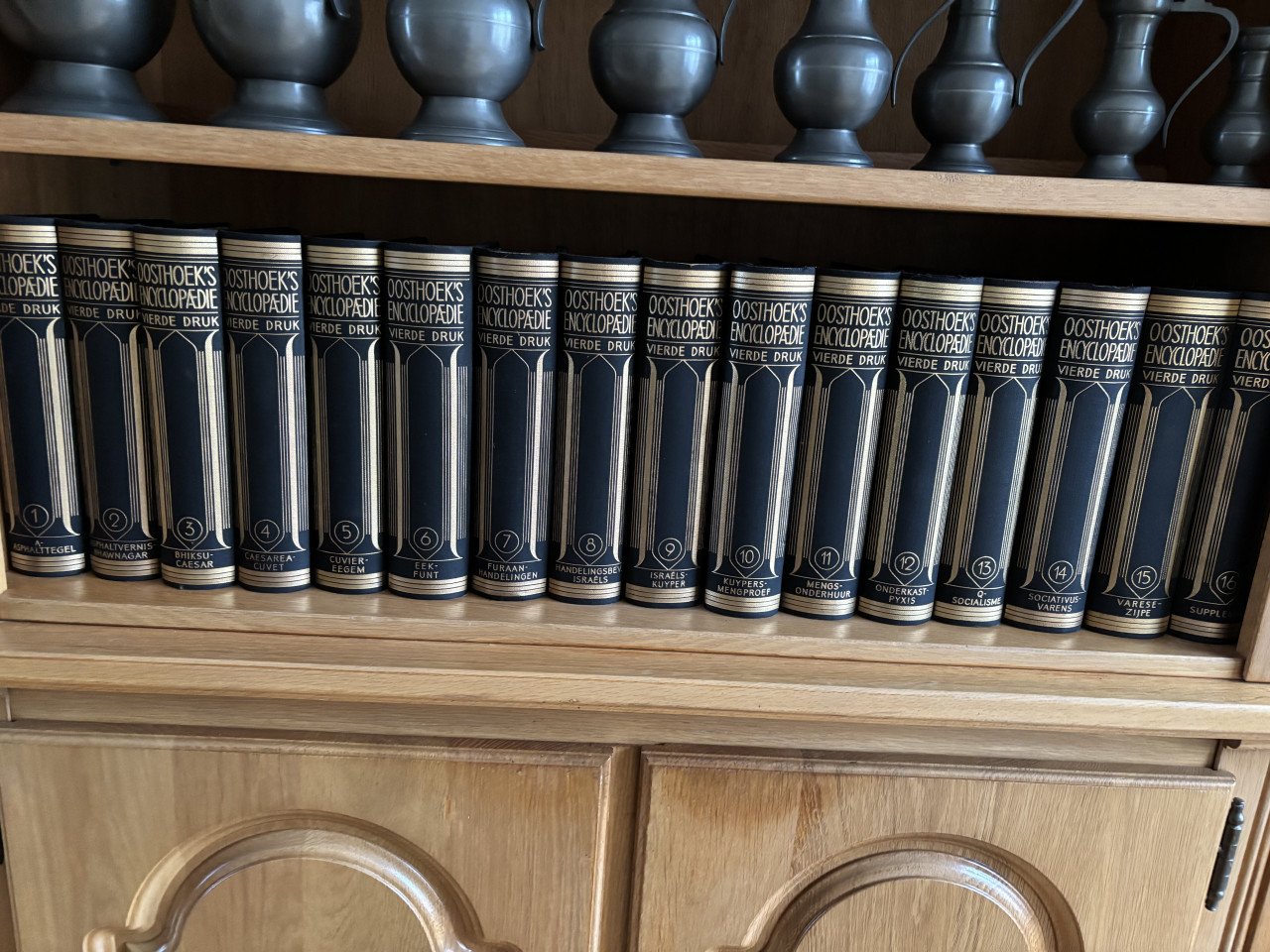 Oosthoek encyclopedie-vierde druk