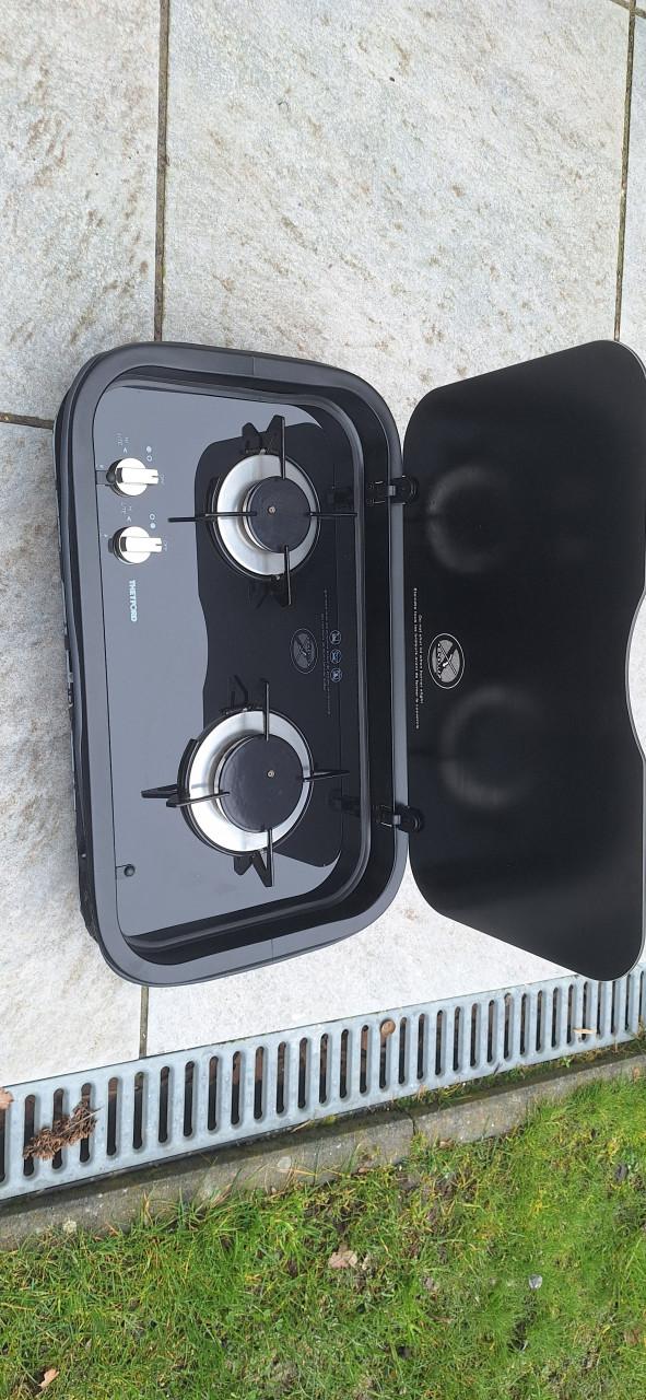 Prachtige zwarte Thetford kookplaat type Serie 165 met glazen afdekplaat