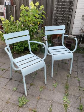 Vintage Vedette bier terrasstoelen 2 st.