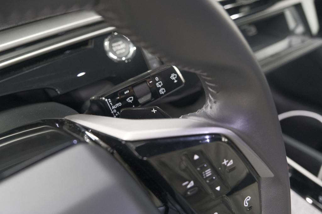 Peugeot 5008 1.2 hybrid 136 allure 7p | camera | apple carplay | airco sepa