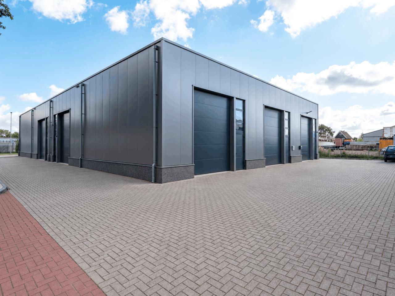 TE KOOP | Moderne bedrijfsunit in Middelburg