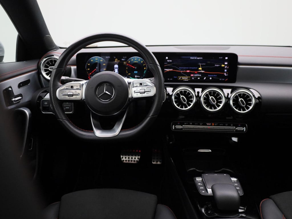 Mercedes-Benz Cla 250 e business solution amg limited | amg-styling | panor