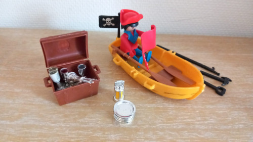 Playmobil piraat met roeiboot setnr 3570