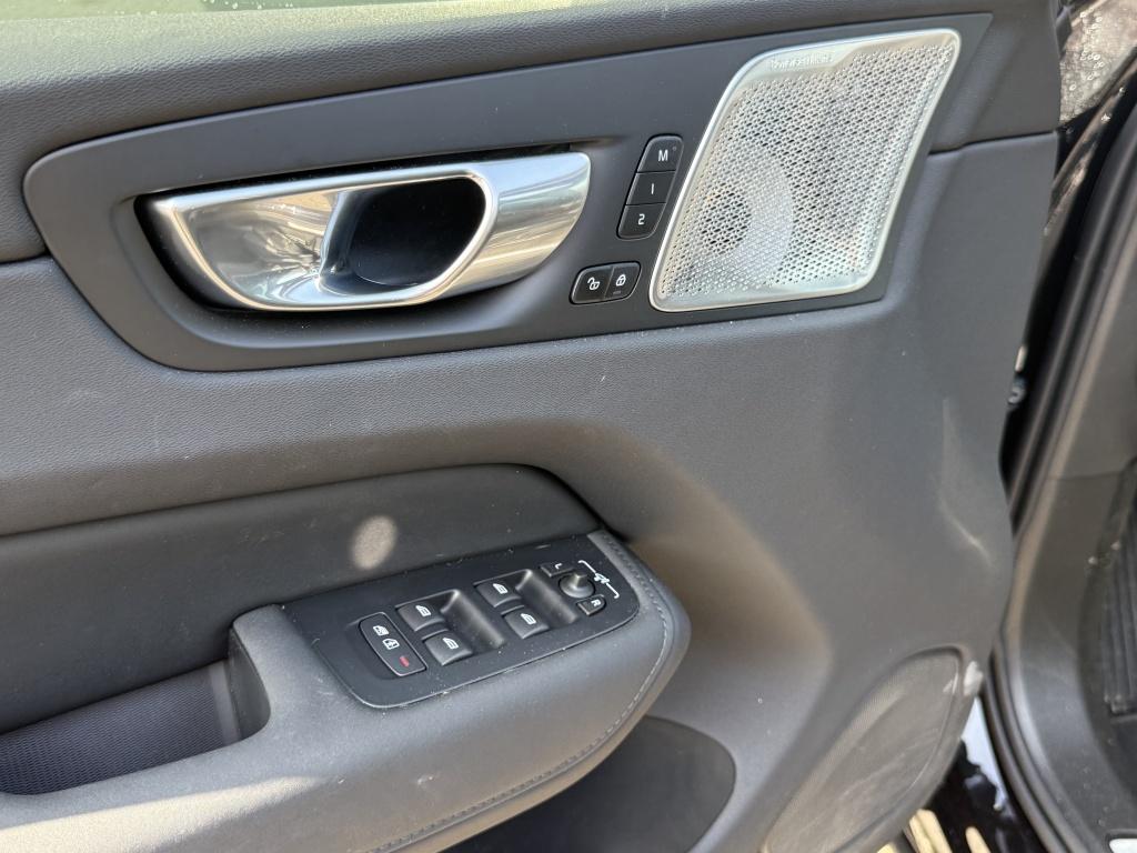 Volvo XC60 t6 awd gt ultra black edition recharge lounge