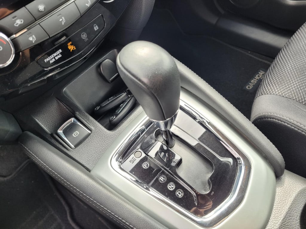 Nissan Qashqai 1.2 n-vision automaat panoramadak 360 camera navi