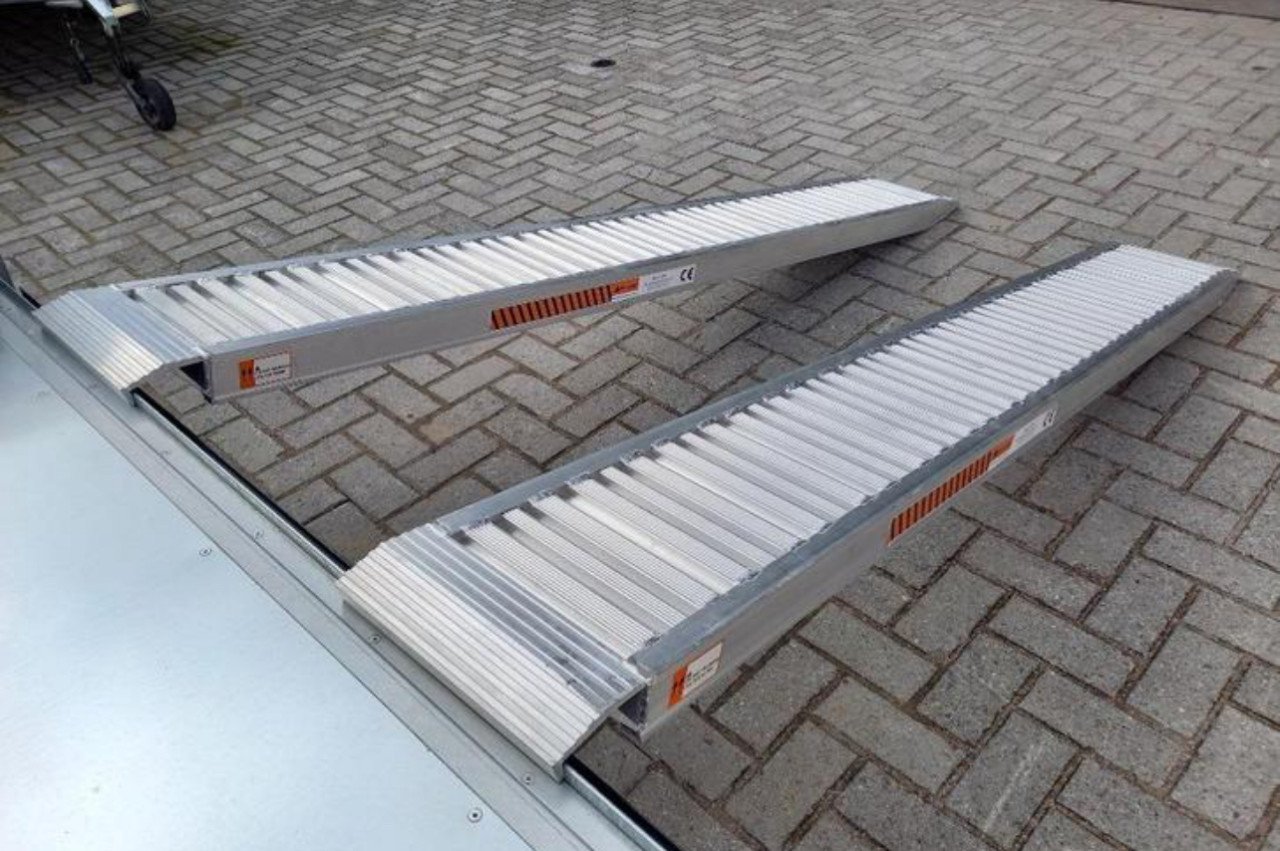 Nieuwe opRijplaten 1500 kg stuk