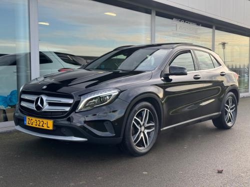 Mercedes-Benz Gla-klasse 180 ambition style automaat , afneembare trekhaak 