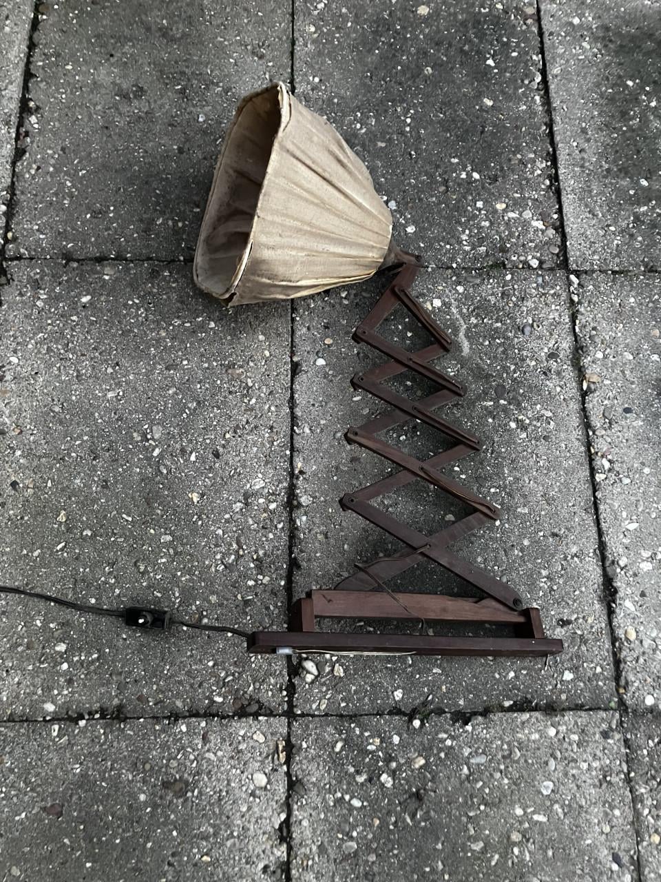 Ouderwetse lamp om te restaureren