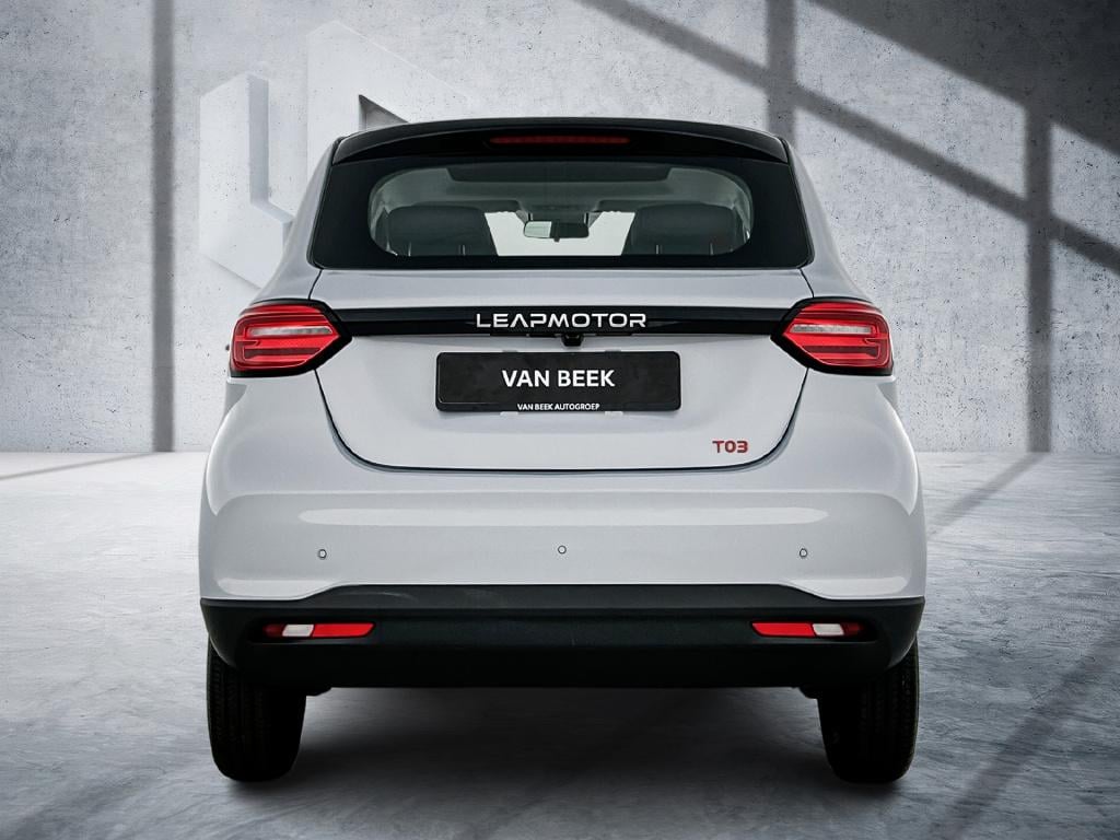 Leapmotor T03 design 37.3 kwh | adaptive cruise control | panoradak | camer