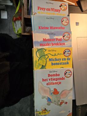5 klassieke Nederlandse Walt Disney Boekjes.