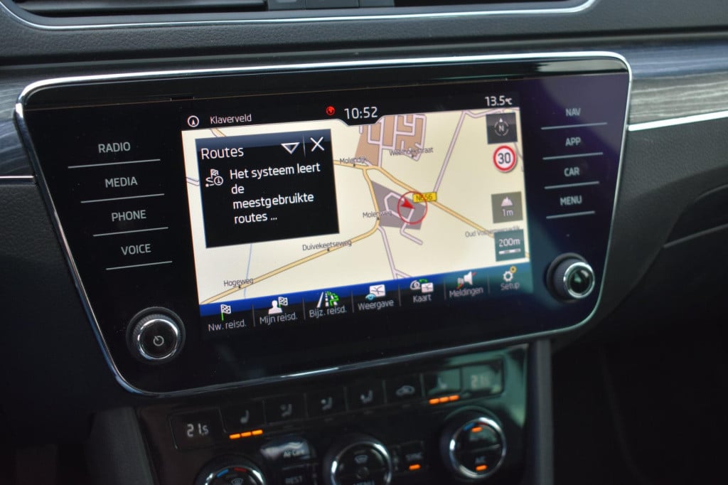 Skoda Superb combi 1.5 tsi act | trekhaak | virtual cockpit | canton | stoe