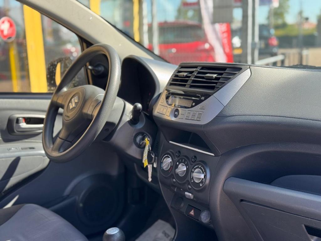 Suzuki Alto 1.0 celebrat. easss | 59.255 km!