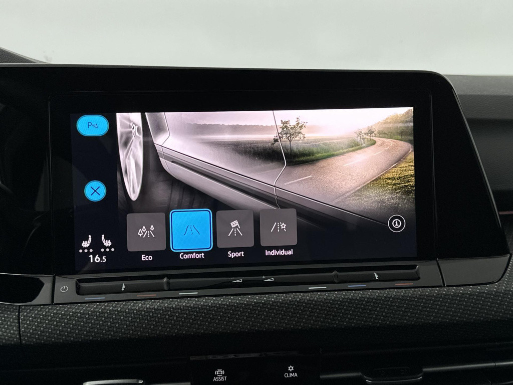 Volkswagen Golf variant 1.5 etsi r-line dsg7