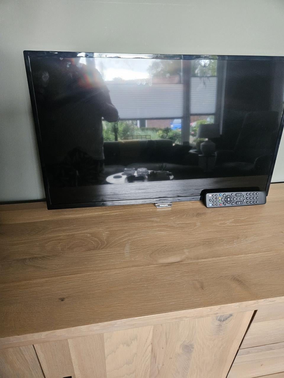 Tv met muursteun
