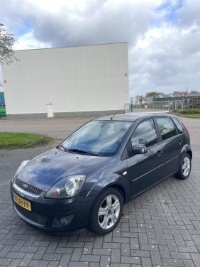 Ford Fiësta 1.3 8V 5DR 2007 Grijs | NAP