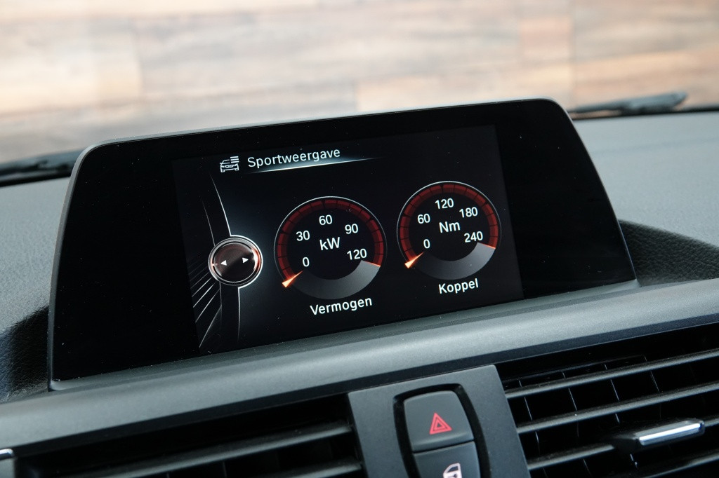 BMW 1 Serie 116i executive | cruise | navi | pdc | stoelv. |