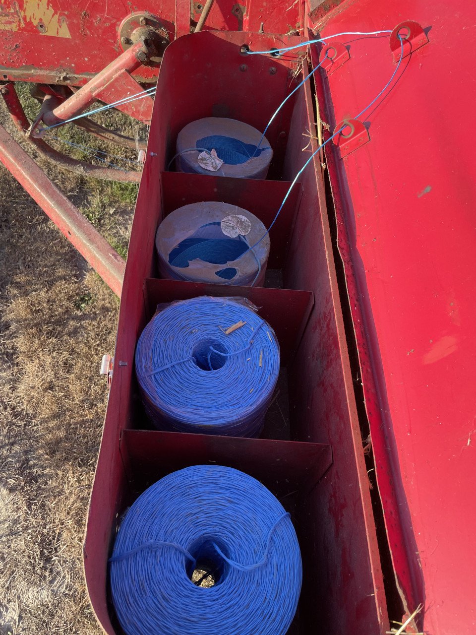 New Holland 278