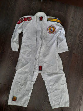 Judopak geelhoed