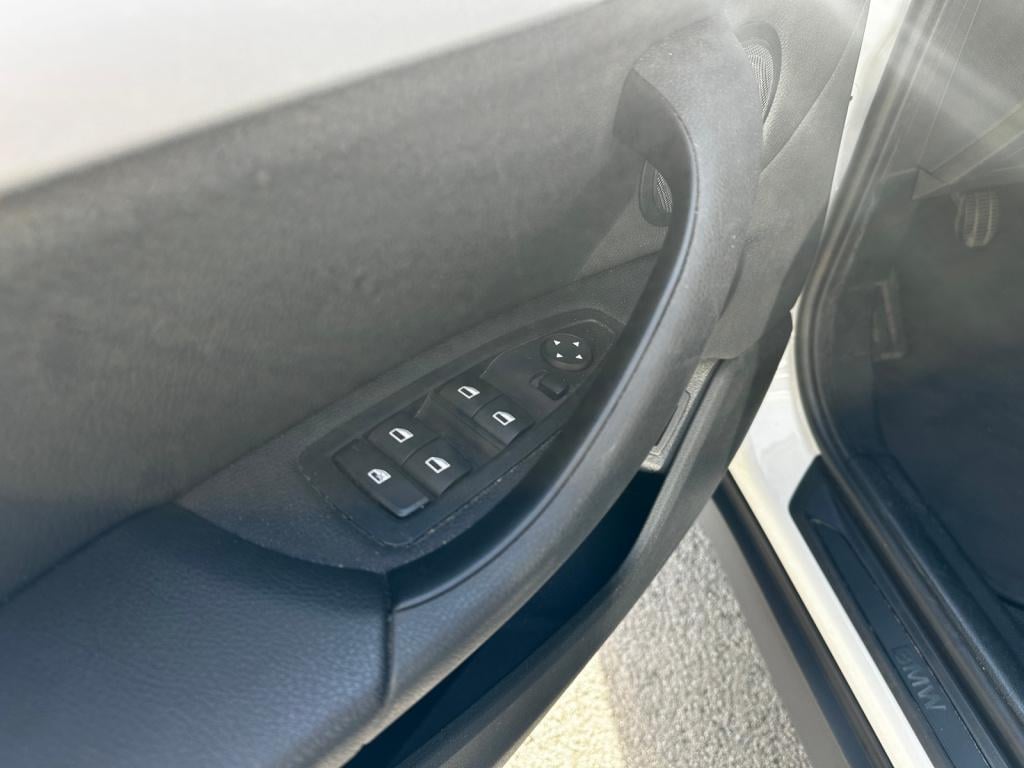 BMW X1 s drive 18i leder | navi | 17" lm