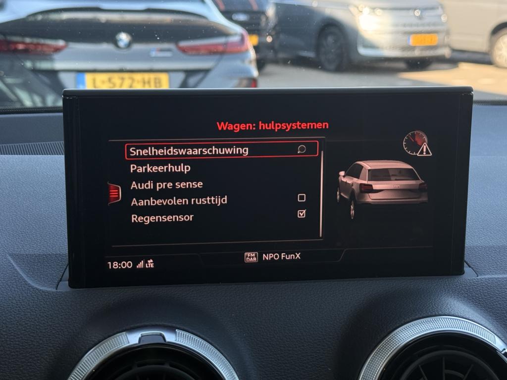 Audi Q2 35 tfsi s edition | pano | leder | vc | matrix | camera | stoelverw