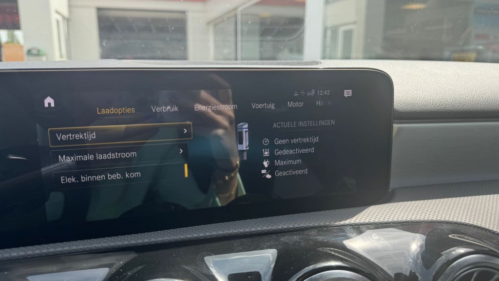 Mercedes-Benz A-Klasse 250 e business solution amg limited